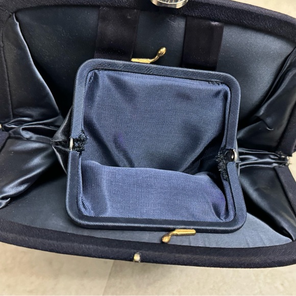 Vintage dark, navy blue frame handbag purse, rhinestone clasp - Picture 8 of 9